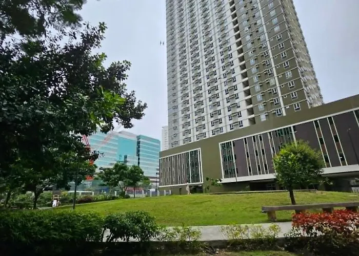Cozy 1br Inside It Park 호텔 5*